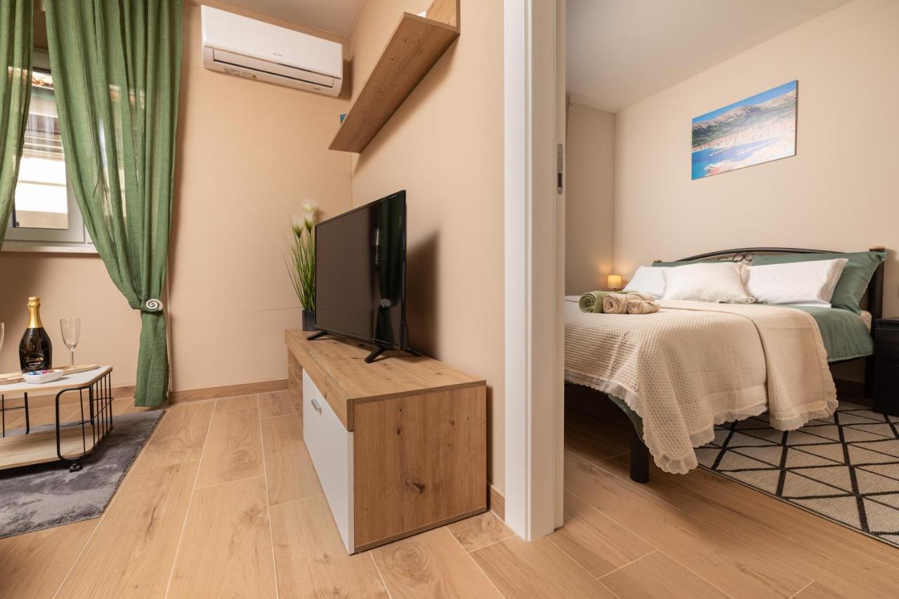 Apartments Neptun Baška Eksteriør bilde