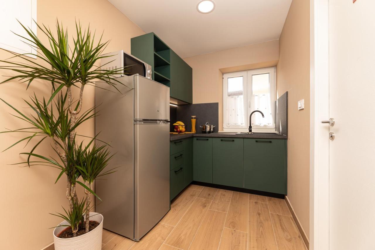 Apartments Neptun Baška Eksteriør bilde