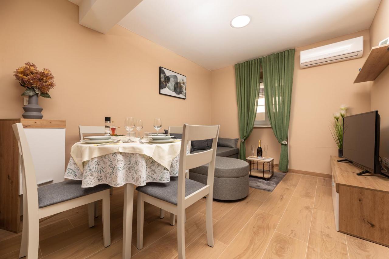 Apartments Neptun Baška Eksteriør bilde