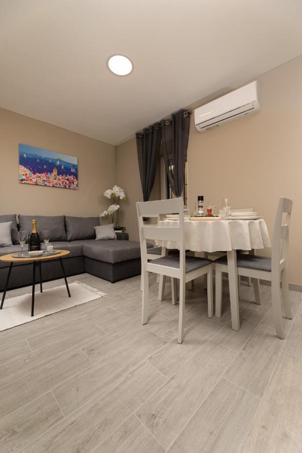 Apartments Neptun Baška Eksteriør bilde