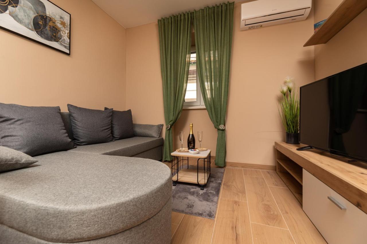 Apartments Neptun Baška Eksteriør bilde