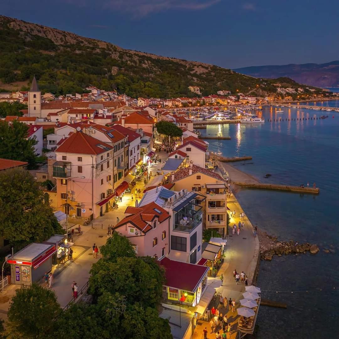 Apartments Neptun Baška Eksteriør bilde